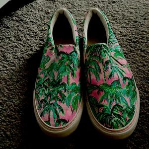 Gently Used Lilly Pulitzer June Sneaker Size O